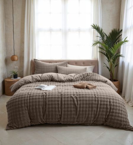 Sleeptime Pompom Taupe 240 x 220 cm